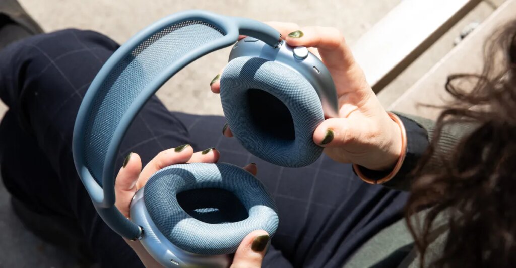 Apple’s AirPods Max 2 headphones are still 0 off — for now