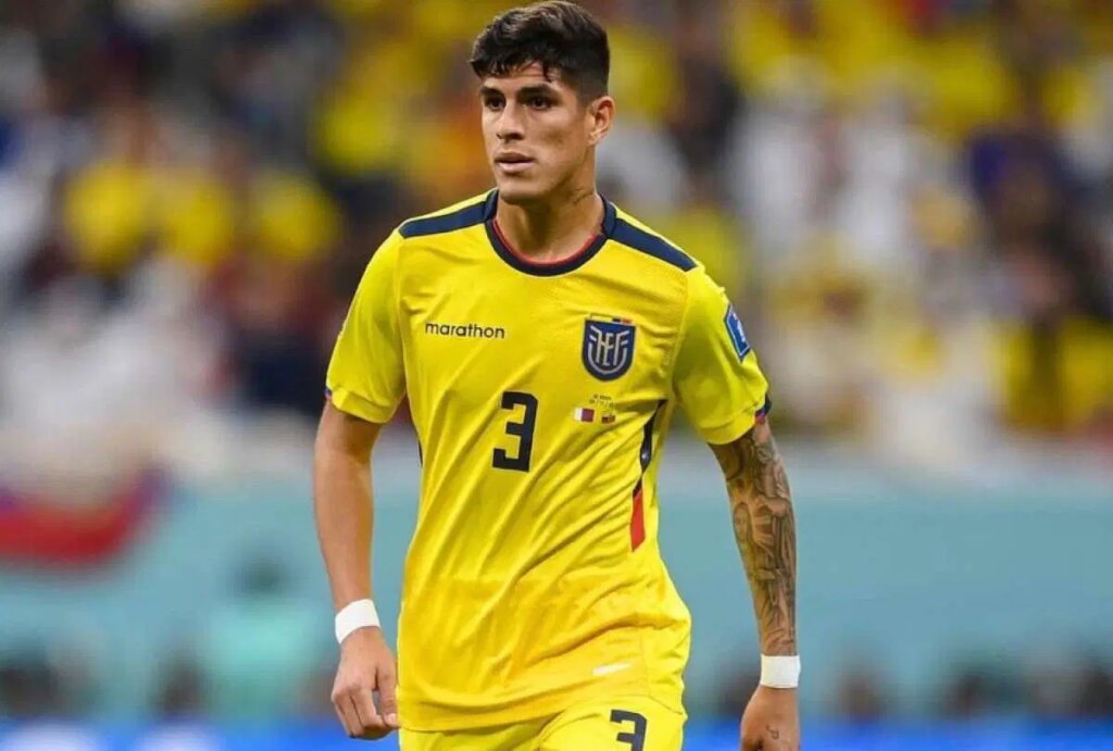 Arsenal sign Piero Hincapié on permanent deal
