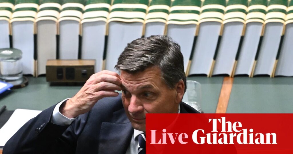 Australia politics live: Taylor says Coalition ‘lost trust’ of public as poll numbers keep falling; Monique Ryan pushes bill to fix Hecs debts | Australia news