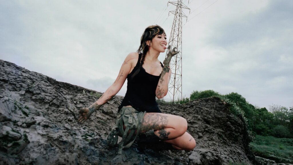 Beabadoobee Announces New Album, ‘Pylon,’ Shares Lead Single