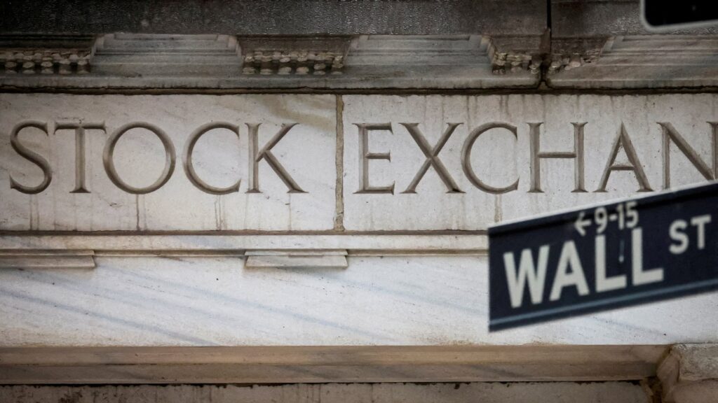 Big Tech leads sell-off in global stocks Big Tech leads sell-off in global stocks