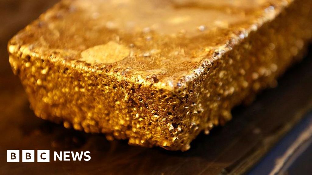 Guinea bans exports of raw gold to boost local refining Guinea bans exports of raw gold to boost local refining