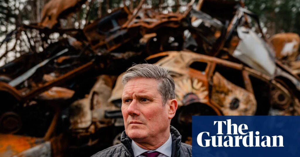 He knew how to rock a cagoule: the sartorial legacy of Sir Keir Starmer | Men’s fashion He knew how to rock a cagoule: the sartorial legacy of Sir Keir Starmer | Men’s fashion