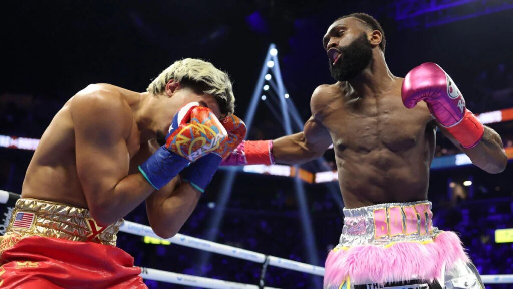 Jaron Ennis vs. Xander Zayas fight results: ‘Boots’ scores TKO win to claim 154-pound titles