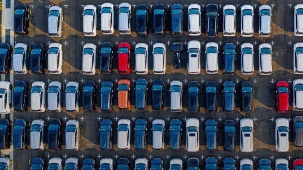 Nigeria halves Customs duties on vehicle imports ahead of new green tax surcharge