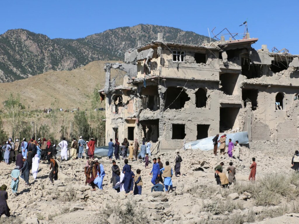 Pakistani strikes kill dozens of Afghan villagers | Pakistan Taliban