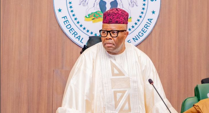Akpabio threatens contractor after faulty microphones embarrassed him, Speaker Abbas Akpabio threatens contractor after faulty microphones embarrassed him, Speaker Abbas