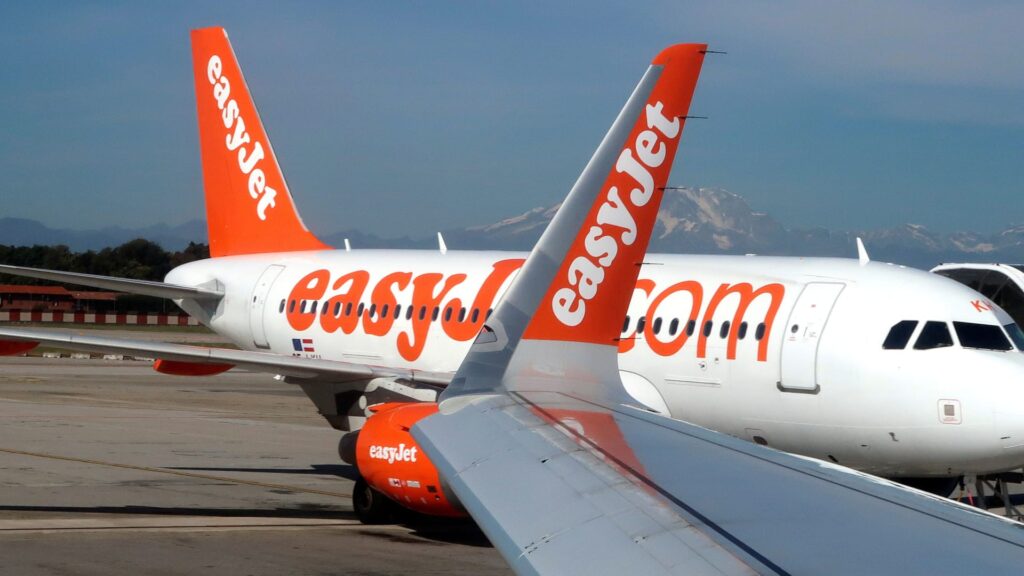 EasyJet weighs .7 billion rival takeover offer from Apollo