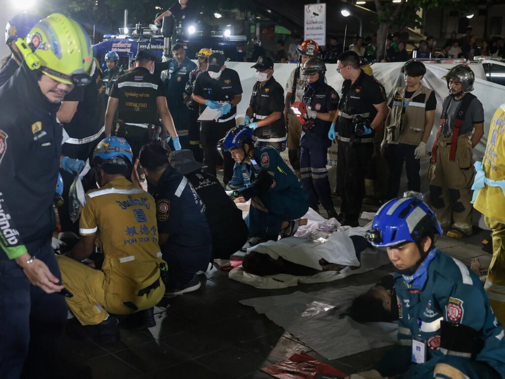 Fire engulfs popular Bangkok pub, killing 27 people and injuring 63 | Police News Fire engulfs popular Bangkok pub, killing 27 people and injuring 63 | Police News