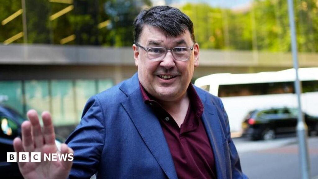 Graham Linehan receives settlement from Met over online post arrest