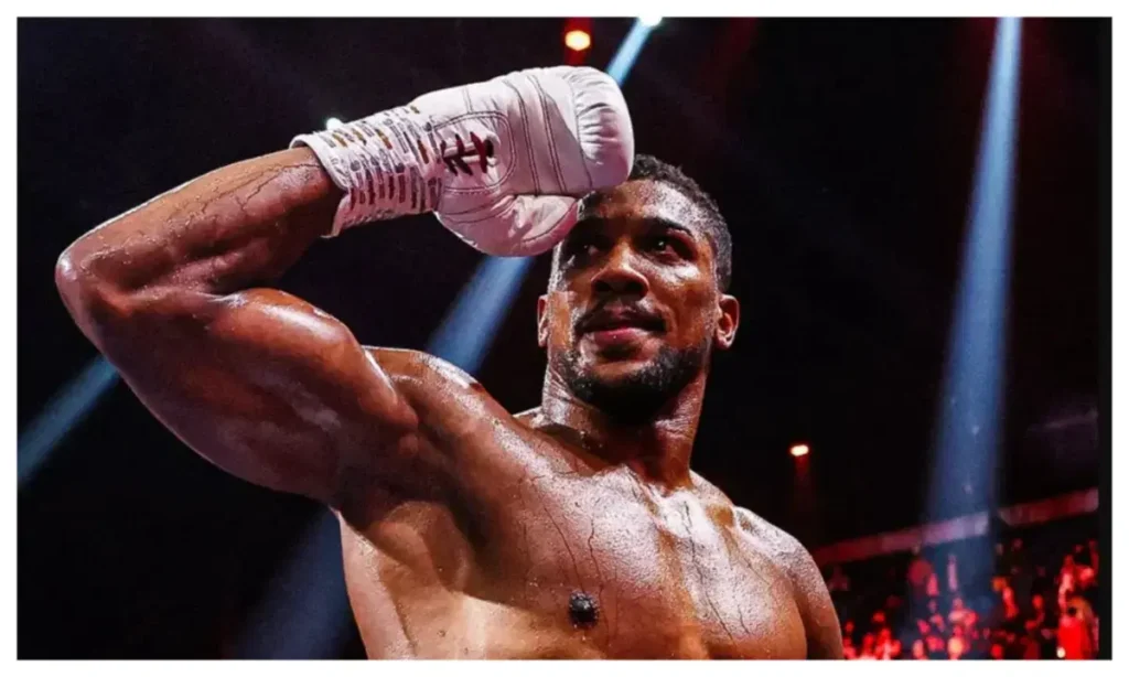 Hearn says Fury-Joshua must take place in UK under current deal