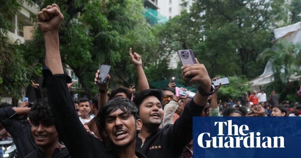India ‘cockroach’ activist Sonam Wangchuk ends hunger strike as protests spread | India India ‘cockroach’ activist Sonam Wangchuk ends hunger strike as protests spread | India
