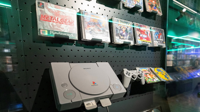 It is investors vs gamers as Sony ditches discs It is investors vs gamers as Sony ditches discs