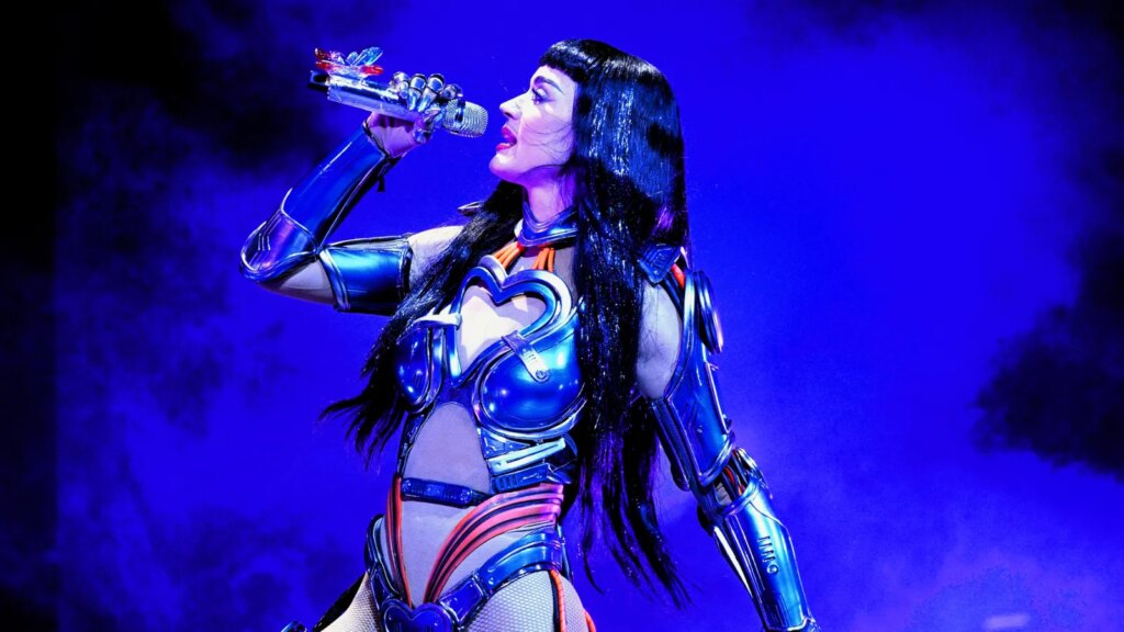 Katy Perry’s Lifetimes Tour Paris Shows Get Theatrical Release Katy Perry’s Lifetimes Tour Paris Shows Get Theatrical Release