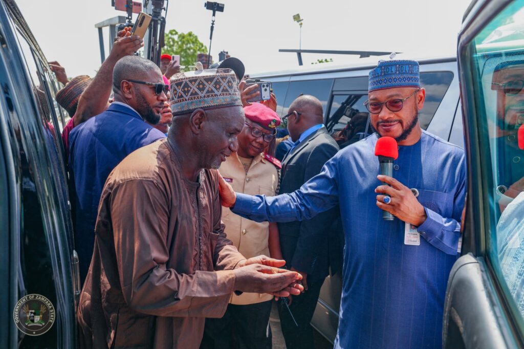 Lawal distributes 50 buses to Zamfara NURTW to ease public transportation