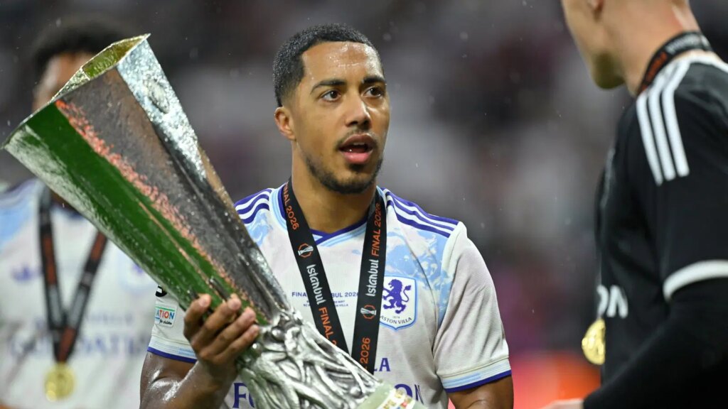 Man United complete £36m signing of Belgium captain Tielemans Man United complete £36m signing of Belgium captain Tielemans