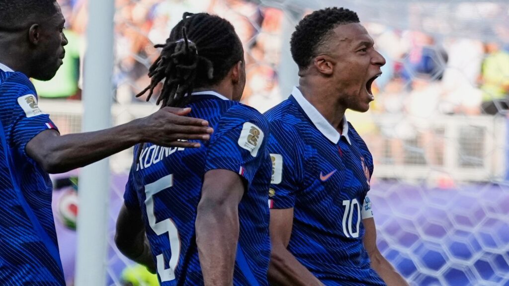 Paraguay 0 – 1 France
