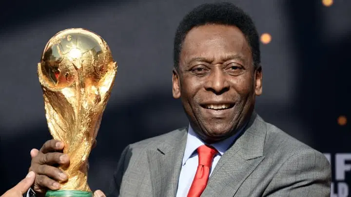 Pele’s World Cup jersey fetches .9 million at US auction Pele’s World Cup jersey fetches .9 million at US auction