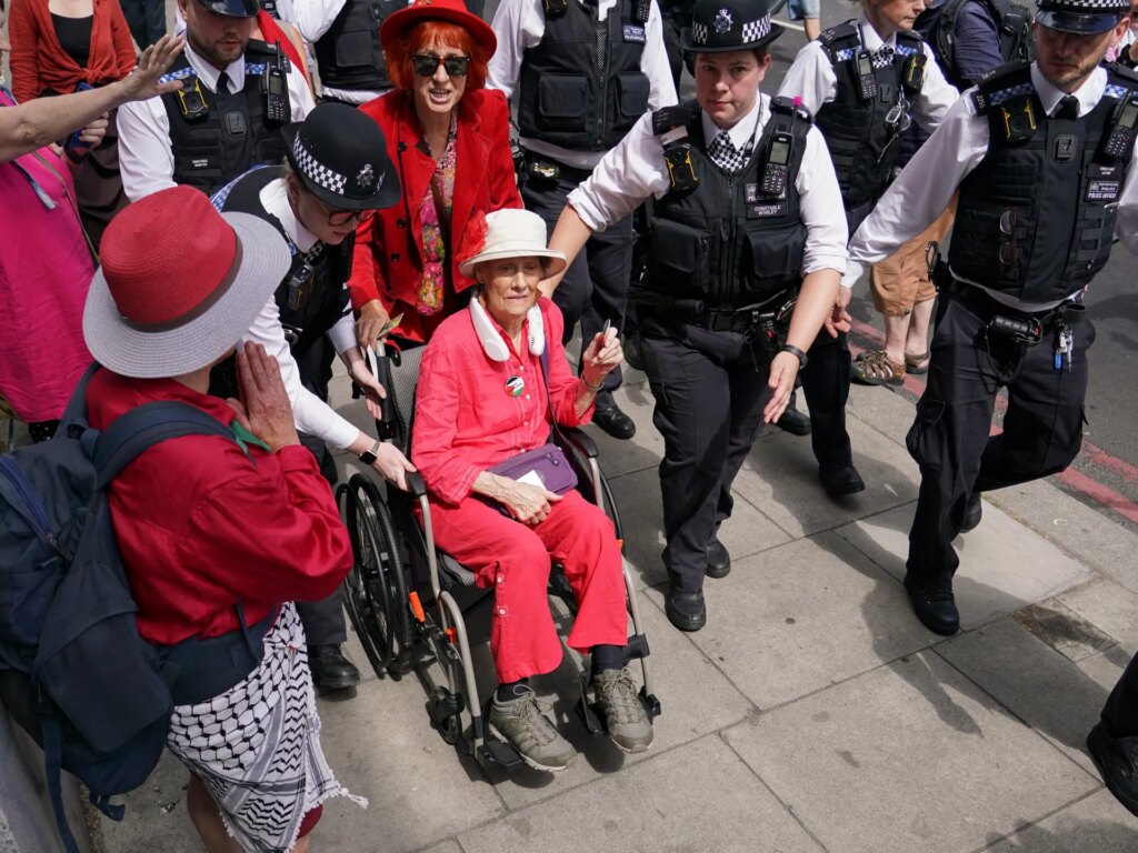 Police arrest dozens at London rally supporting Palestine Action | Israel-Palestine conflict News Police arrest dozens at London rally supporting Palestine Action | Israel-Palestine conflict News