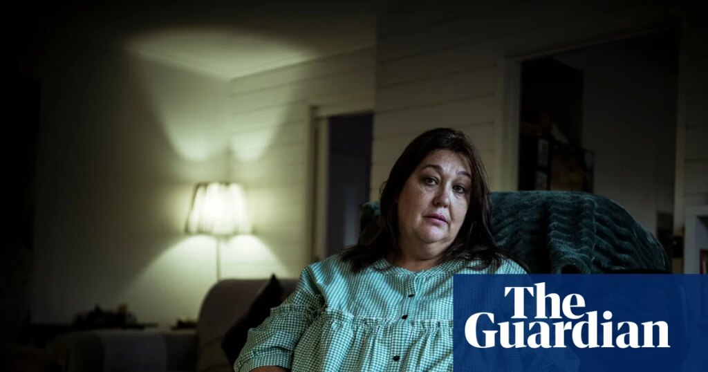 Robodebt whistleblower was told her royal commission evidence ‘could cost you your job’, court hears | Centrelink debt recovery
