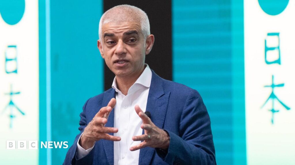 Sadiq Khan among 26 new peers to enter the Lords Sadiq Khan among 26 new peers to enter the Lords