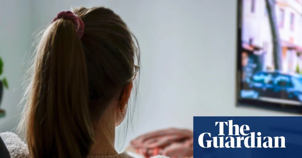 Sitting for more than 30 minutes at a time linked to higher risk of cancer death | Cancer research