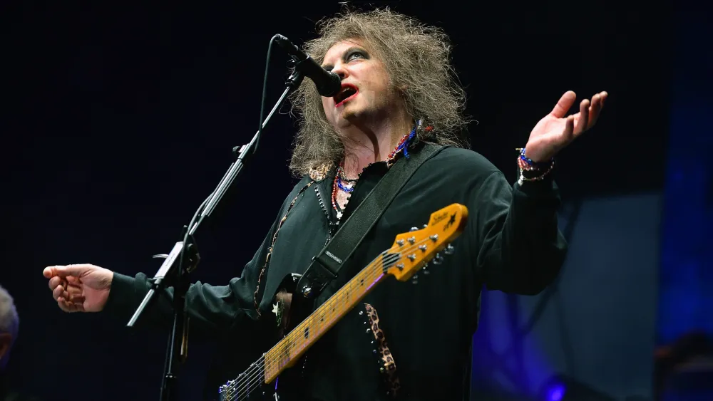 The Cure’s Robert Smith Slams World Cup Halftime Show: ‘Just F— Off’ The Cure’s Robert Smith Slams World Cup Halftime Show: ‘Just F— Off’