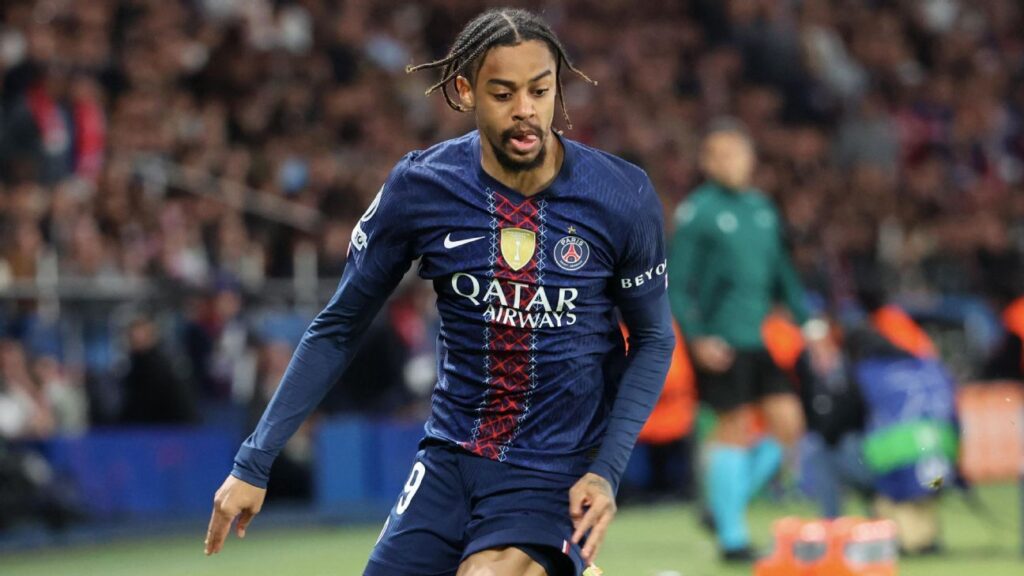 Transfer rumors, news: Liverpool, PSG to open Barcola talks