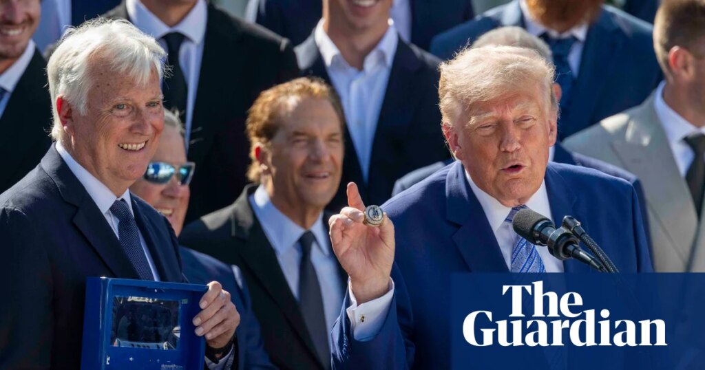 Trump hosts champion Dodgers at White House as some players stay away | Los Angeles Dodgers Trump hosts champion Dodgers at White House as some players stay away | Los Angeles Dodgers