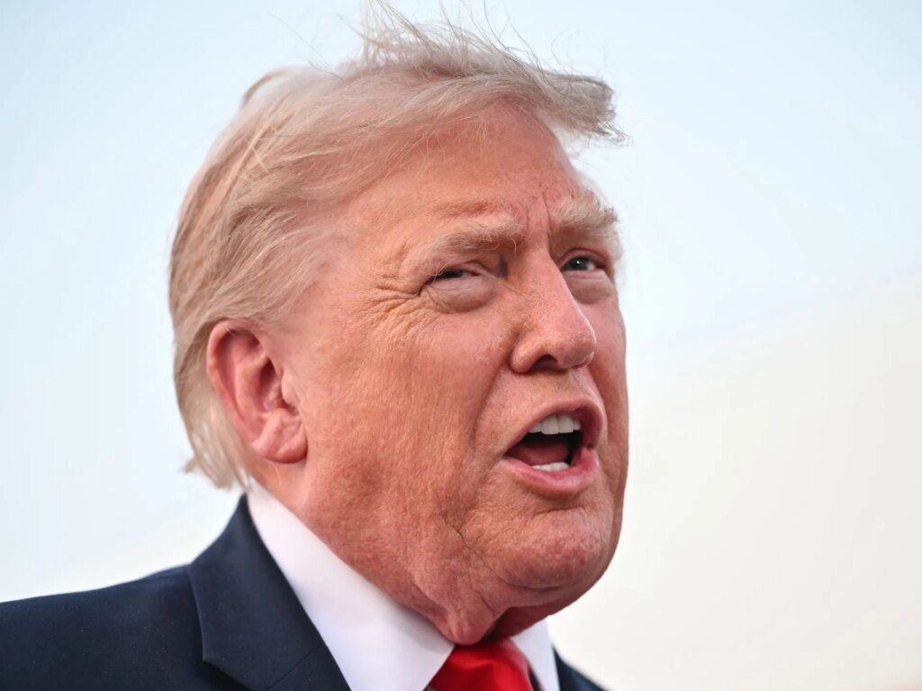 Trump vows Iran will ‘pay’ for killing US soldiers | Donald Trump News Trump vows Iran will ‘pay’ for killing US soldiers | Donald Trump News