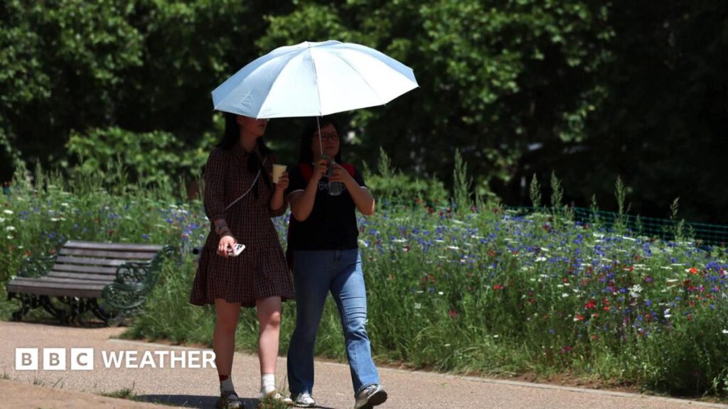 UK weather: Temperatures forecast to exceed 30C as another heatwave is imminent