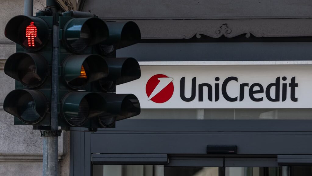 UniCredit says full Commerzbank acquisition could happen in fourth quarter UniCredit says full Commerzbank acquisition could happen in fourth quarter