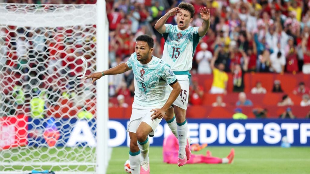World Cup Daily live: Ramos with winner over Croatia to send Portugal to last 16