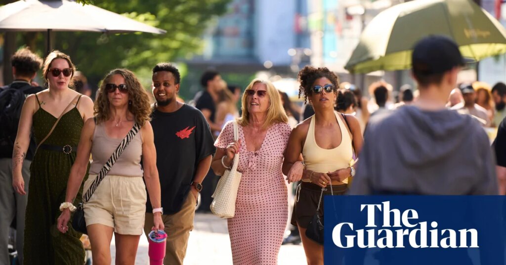 ‘Happy vowel’ is a key indicator of social class in Manchester accents, study finds | Manchester