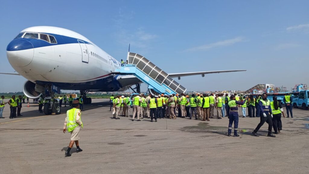 83 Nigerians return from South Africa, FG says 90 killed since 2022