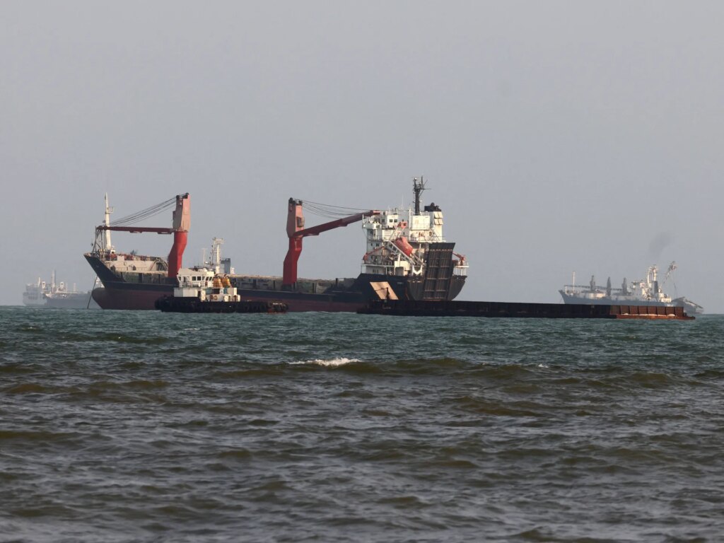 Are Hormuz ships more willing to defy Iran or the US? What the data shows | US-Israel war on Iran News