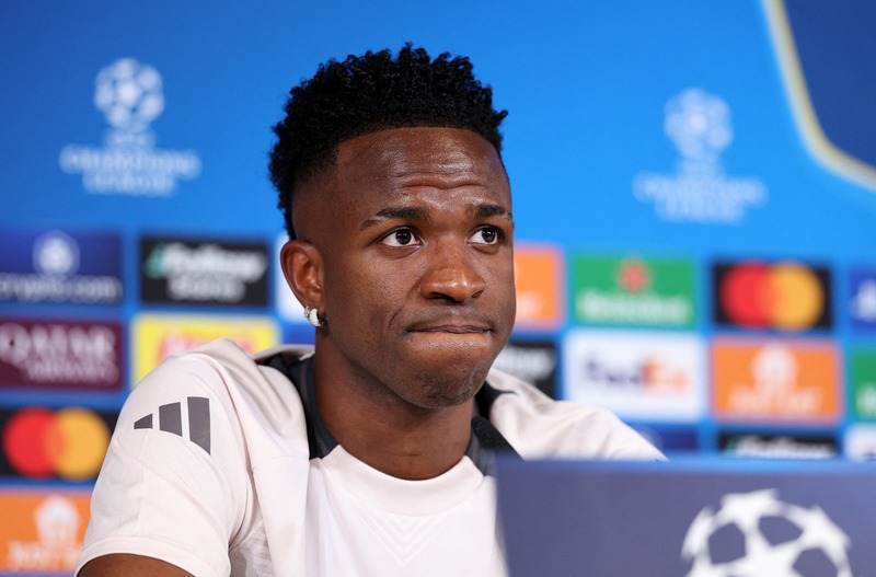 Arsenal weigh €150m summer move for Vinicius Junior Arsenal weigh €150m summer move for Vinicius Junior