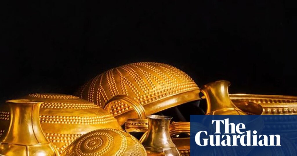 Bronze age treasure stolen in four-minute Spanish museum heist | Art theft