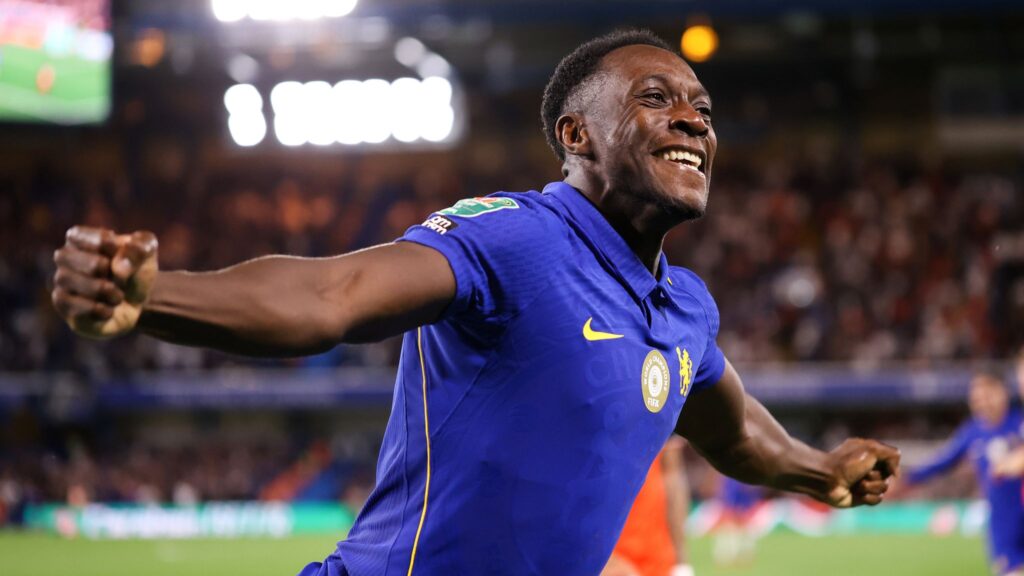 Carabao Cup: Welbeck scores as Chelsea ease past Luton Carabao Cup: Welbeck scores as Chelsea ease past Luton