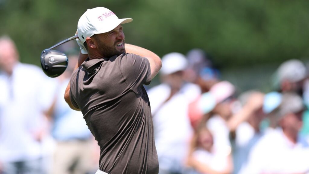 Clark pulls away from McIlroy, Cantlay for 5-shot BMW lead