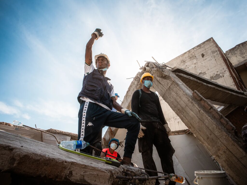 Colombia scrambles to find survivors after deadly earthquake | Earthquakes News