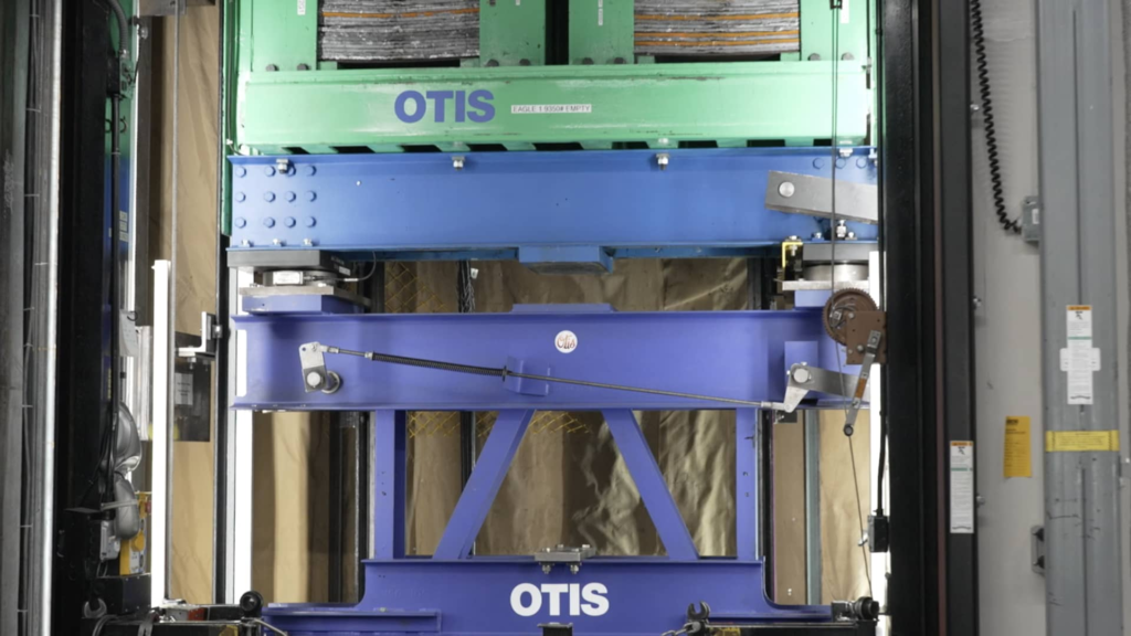 Elevator giant Otis is trying to win back Wall Street