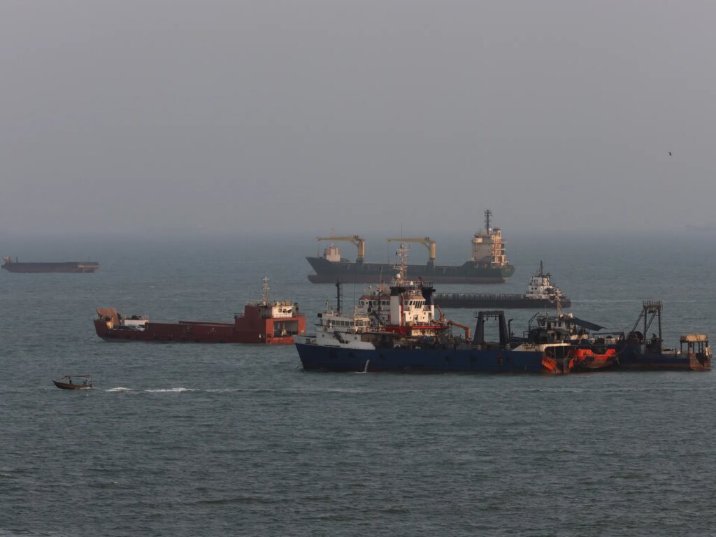 Iran grants permission for some Iraqi oil tankers to pass through Hormuz | US-Israel war on Iran News Iran grants permission for some Iraqi oil tankers to pass through Hormuz | US-Israel war on Iran News