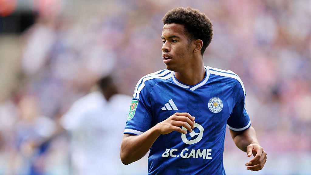 Man United open talks for Leicester teenager Louis Page Man United open talks for Leicester teenager Louis Page