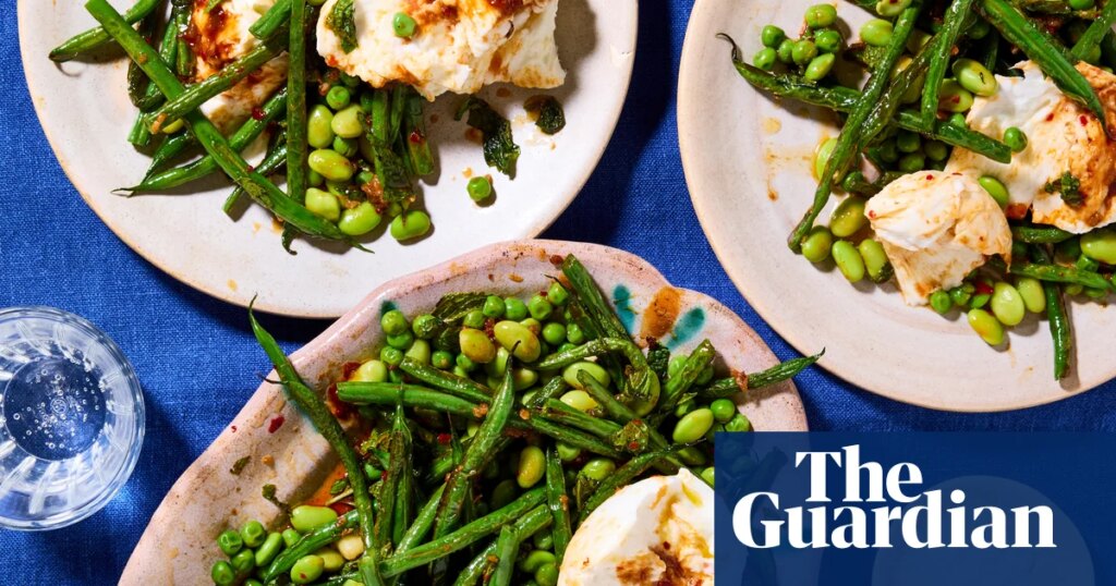 Meera Sodha’s recipe for spicy mozzarella, green bean and edamame salad | Vegetables
