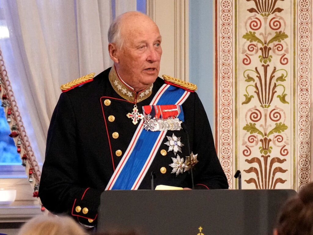 Norway’s King Harald in ‘extremely serious’ condition, palace says | Health News