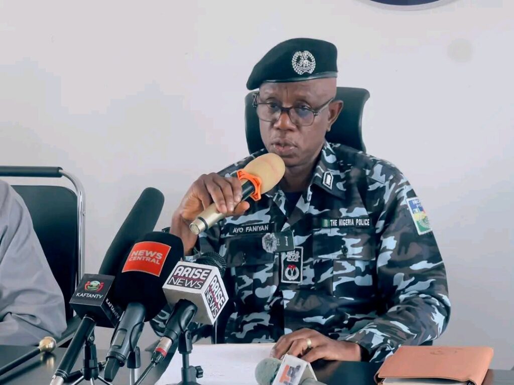 Plateau police detain officer over shooting at checkpoint