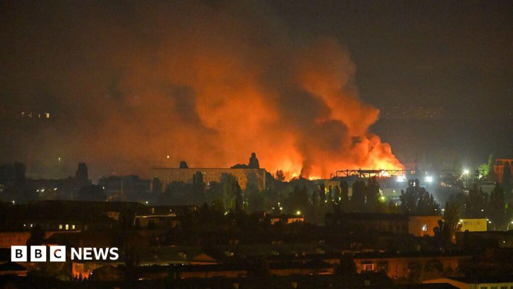 Russia launches ballistic missile and drone strike on Kyiv Russia launches ballistic missile and drone strike on Kyiv
