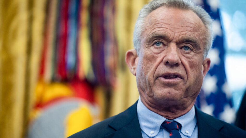 “Sabotage”: Experts, lawmakers blast RFK Jr. for destroying healthcare research “Sabotage”: Experts, lawmakers blast RFK Jr. for destroying healthcare research