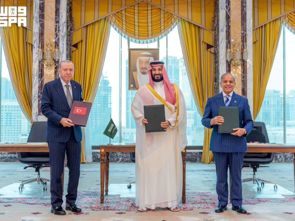 Saudi-Pakistan-Turkiye pact: A new shield or strategic signal? | Politics News